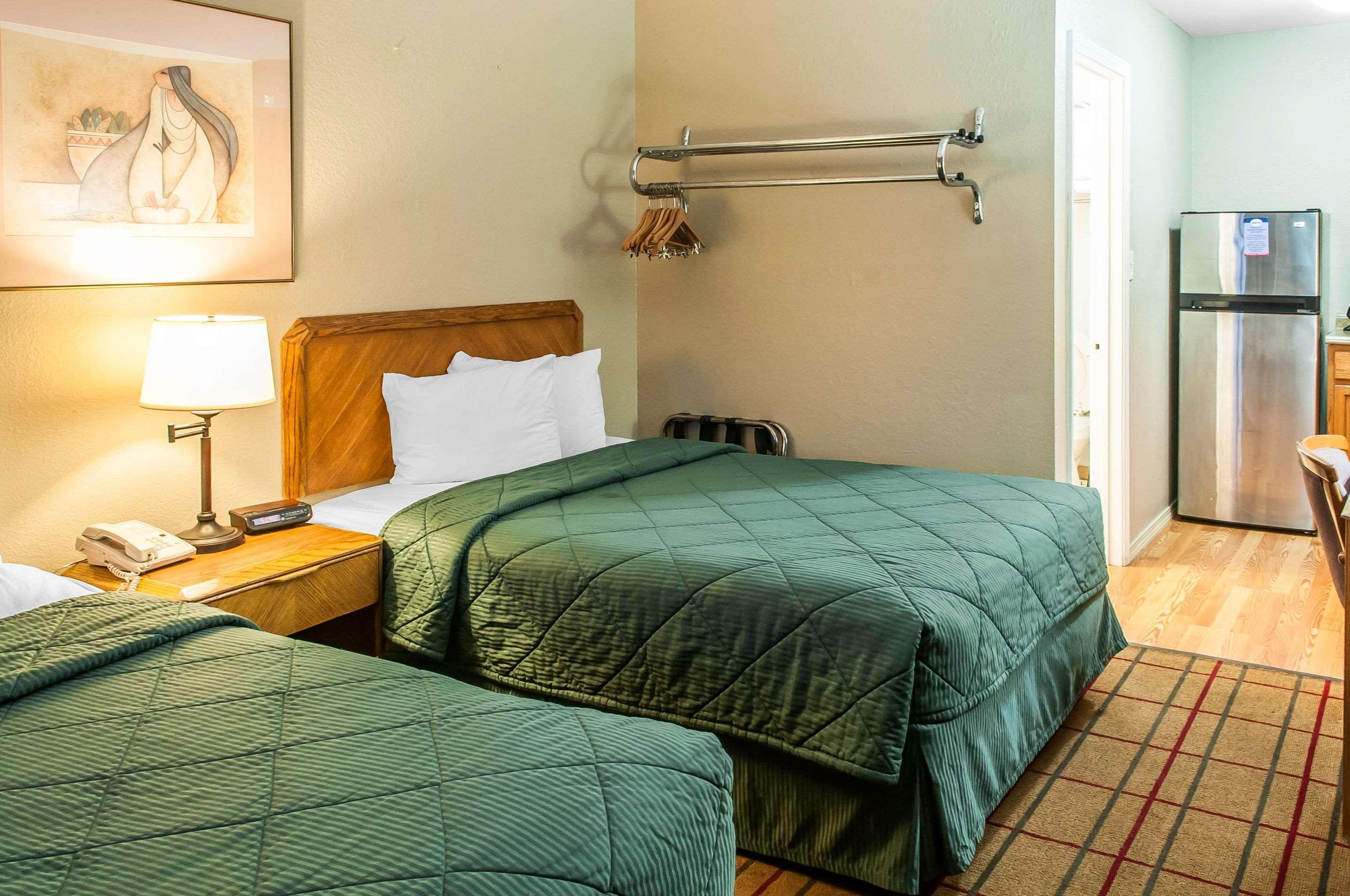 Rodeway Inn East Albuquerque Dış mekan fotoğraf