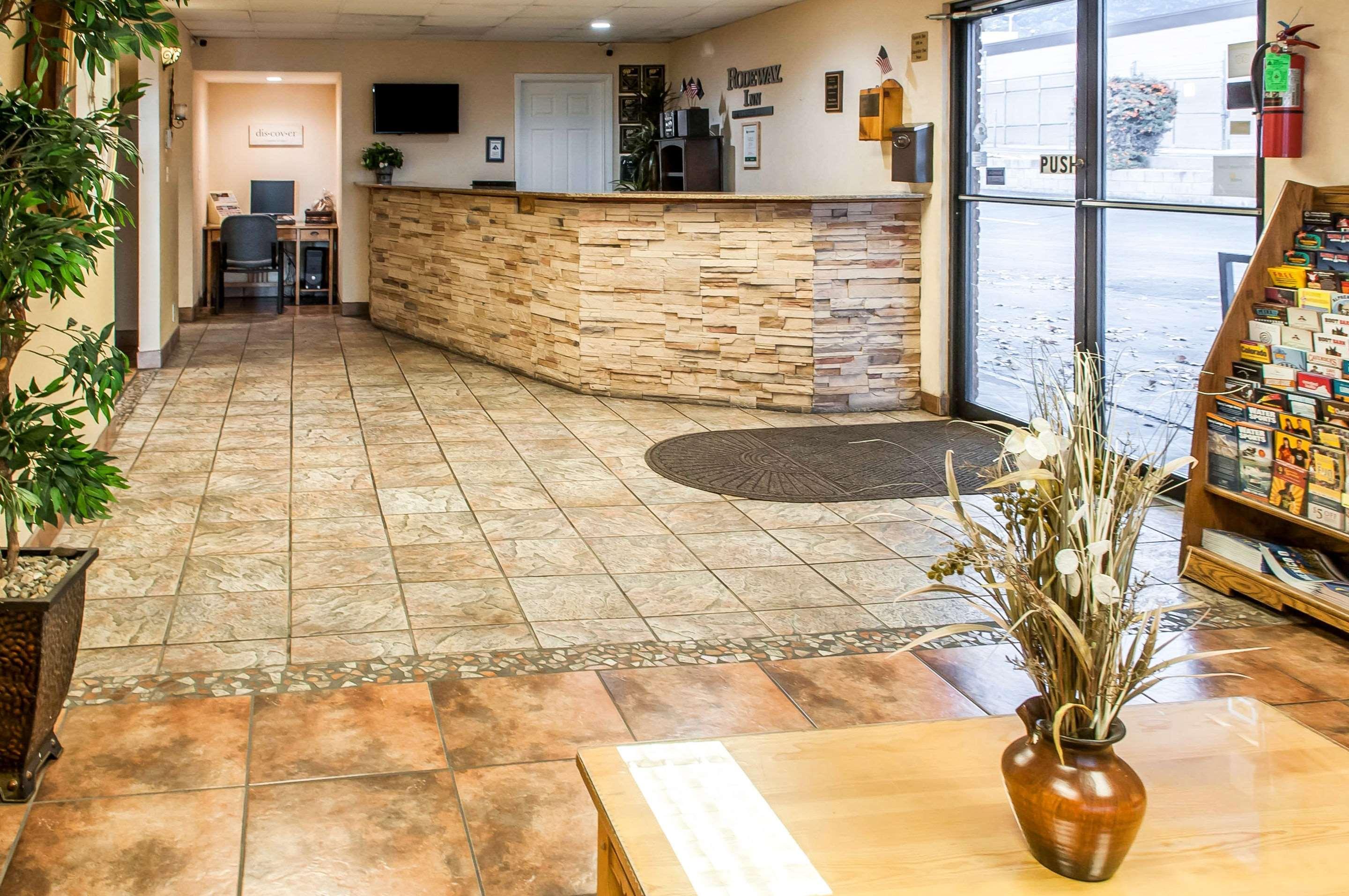 Rodeway Inn East Albuquerque Dış mekan fotoğraf