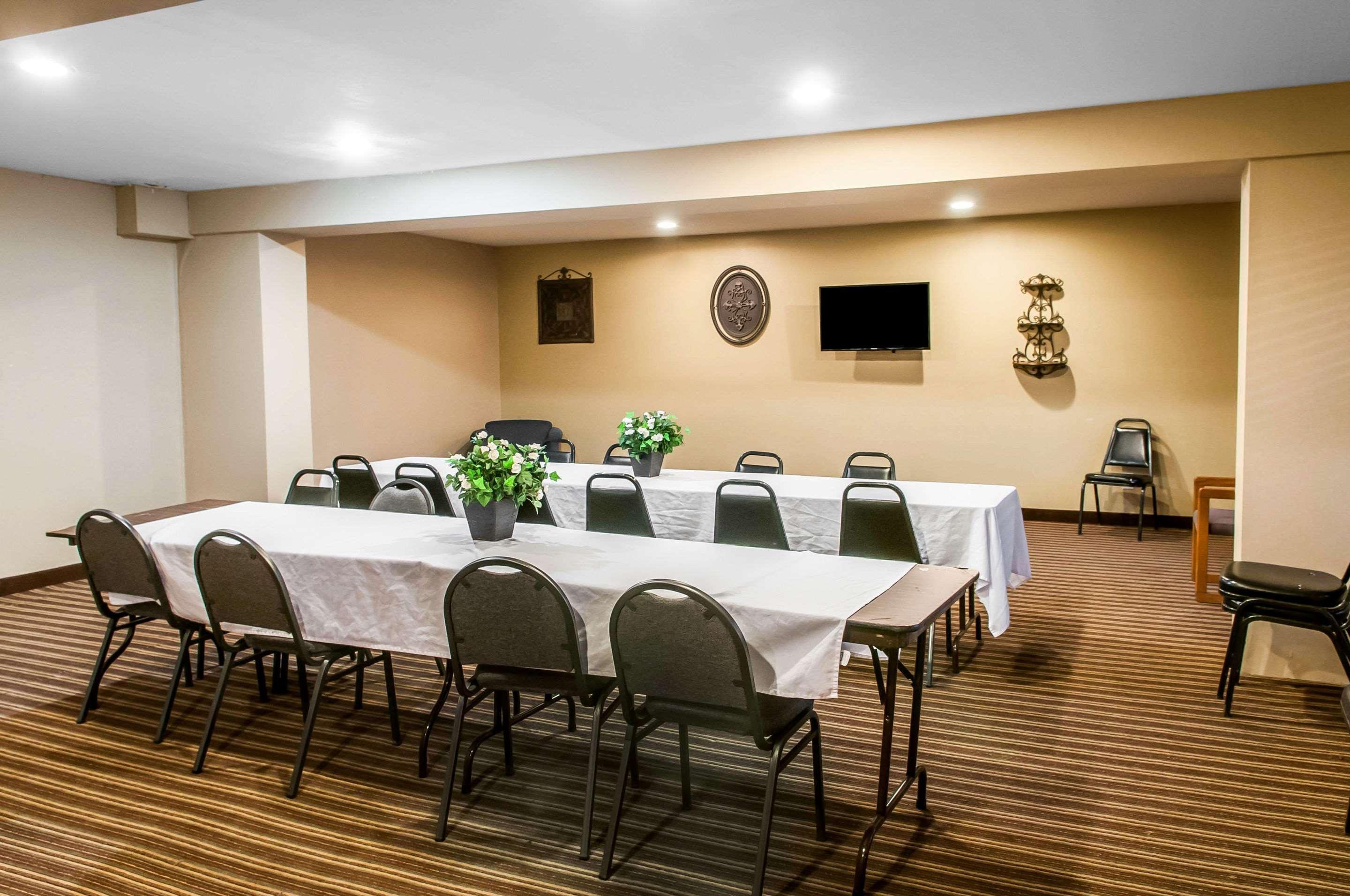 Rodeway Inn East Albuquerque Dış mekan fotoğraf